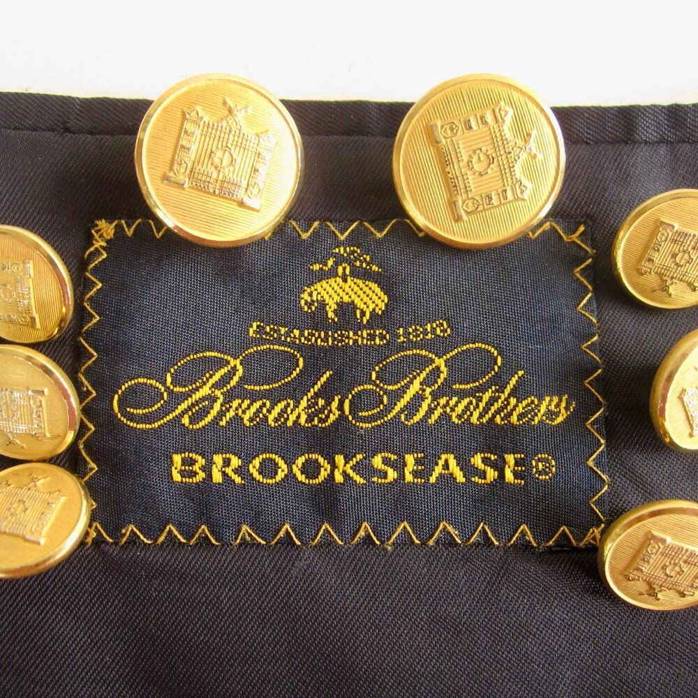 Brooks Brothers 8 Blazer Replacement Buttons Castle Gate Gold Tone Preppy
